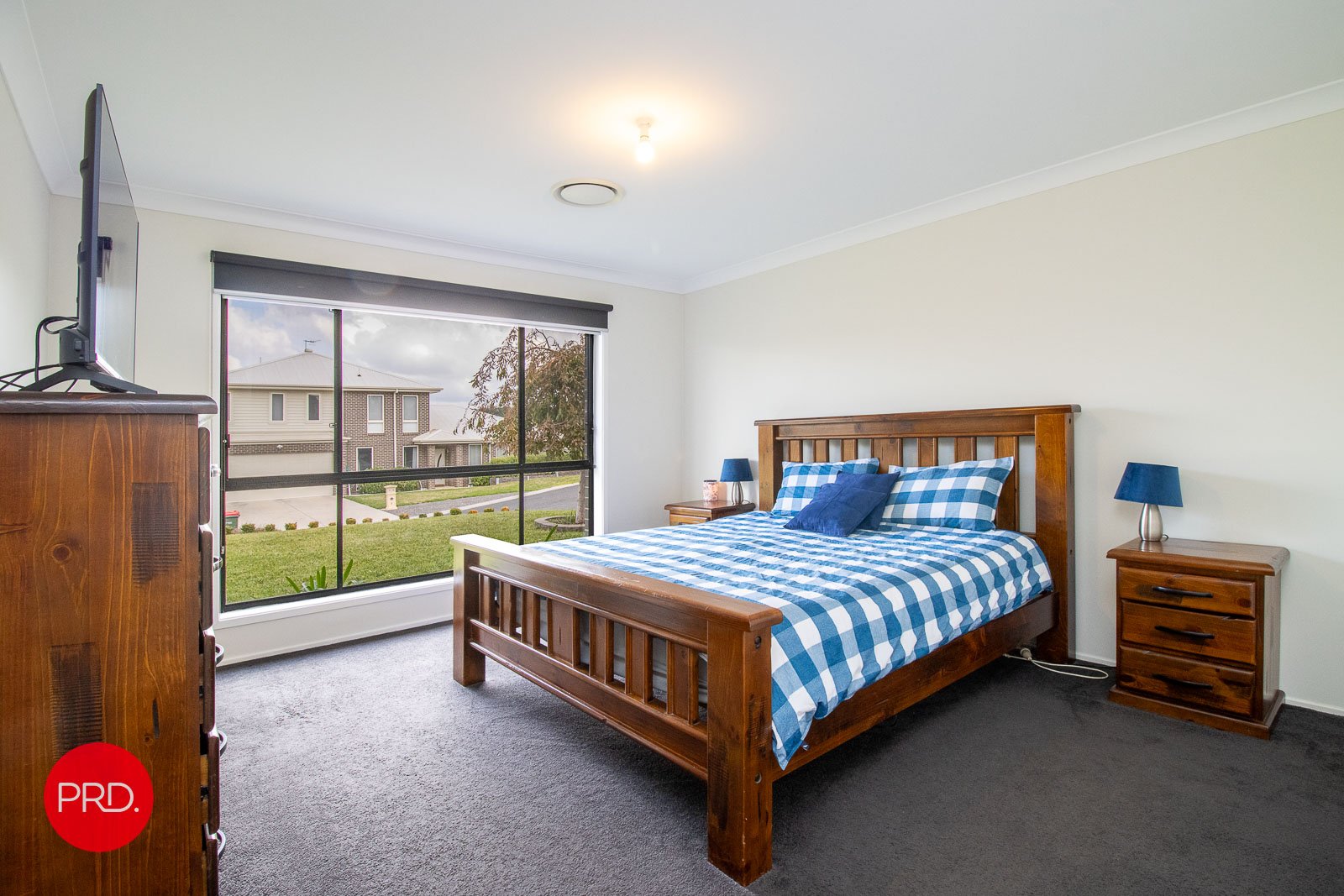 8 Flynn Place BUNGENDORE 9