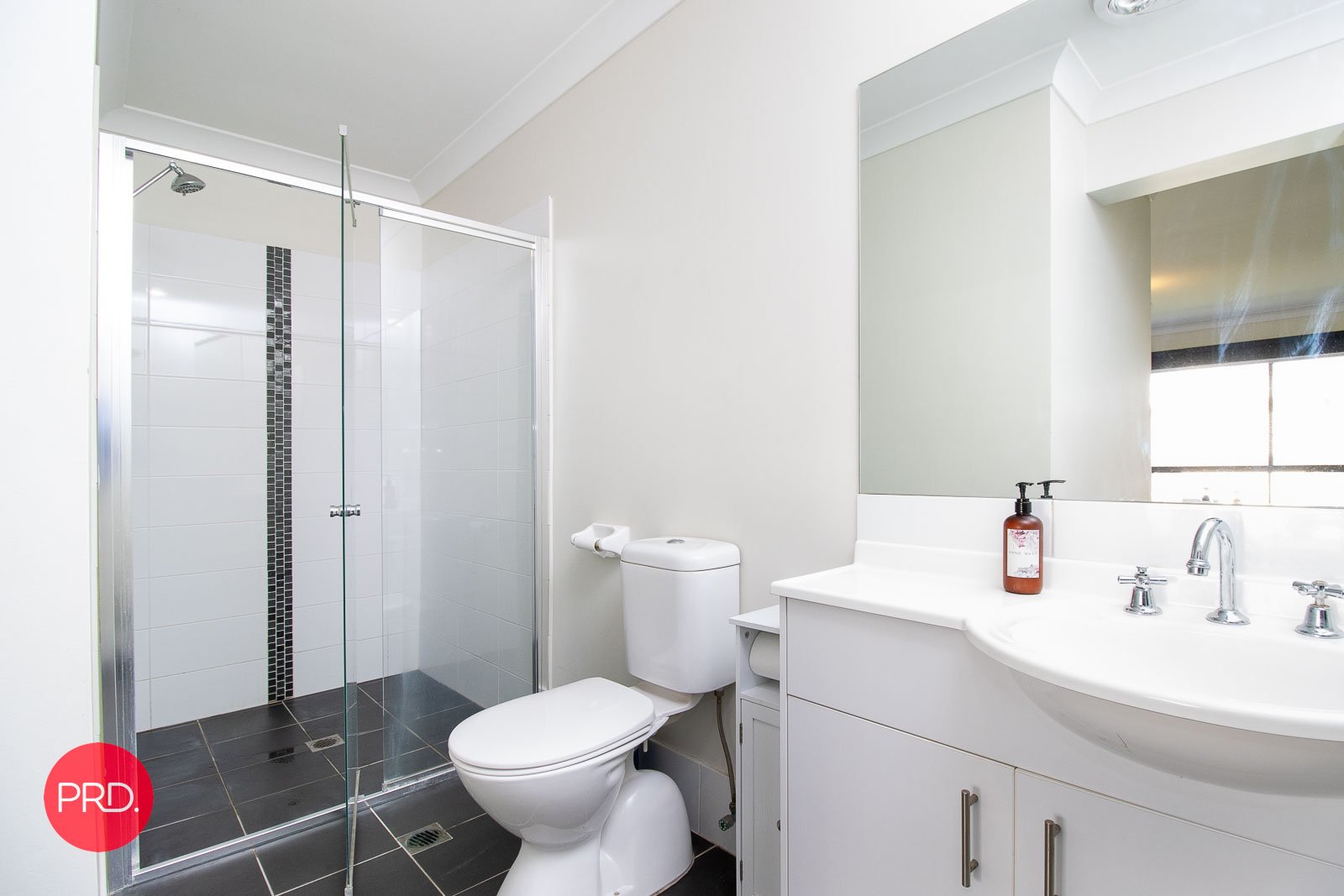 8 Flynn Place BUNGENDORE 10