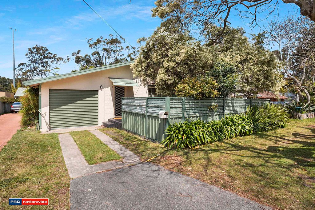 8 Foreshore Drive SALAMANDER BAY 1