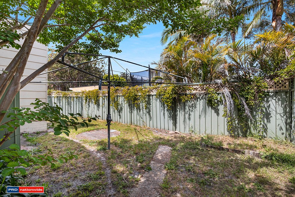 8 Foreshore Drive SALAMANDER BAY 13