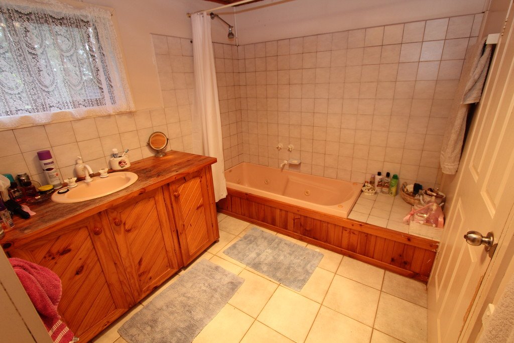 8 Forest Court ENFIELD 5