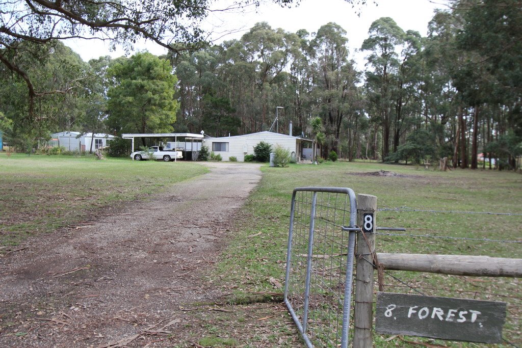 8 Forest Court ENFIELD 17