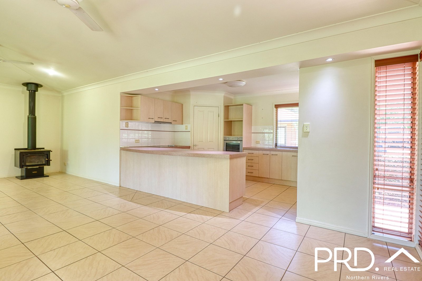 8 Forest Grove Road FAIRY HILL 9