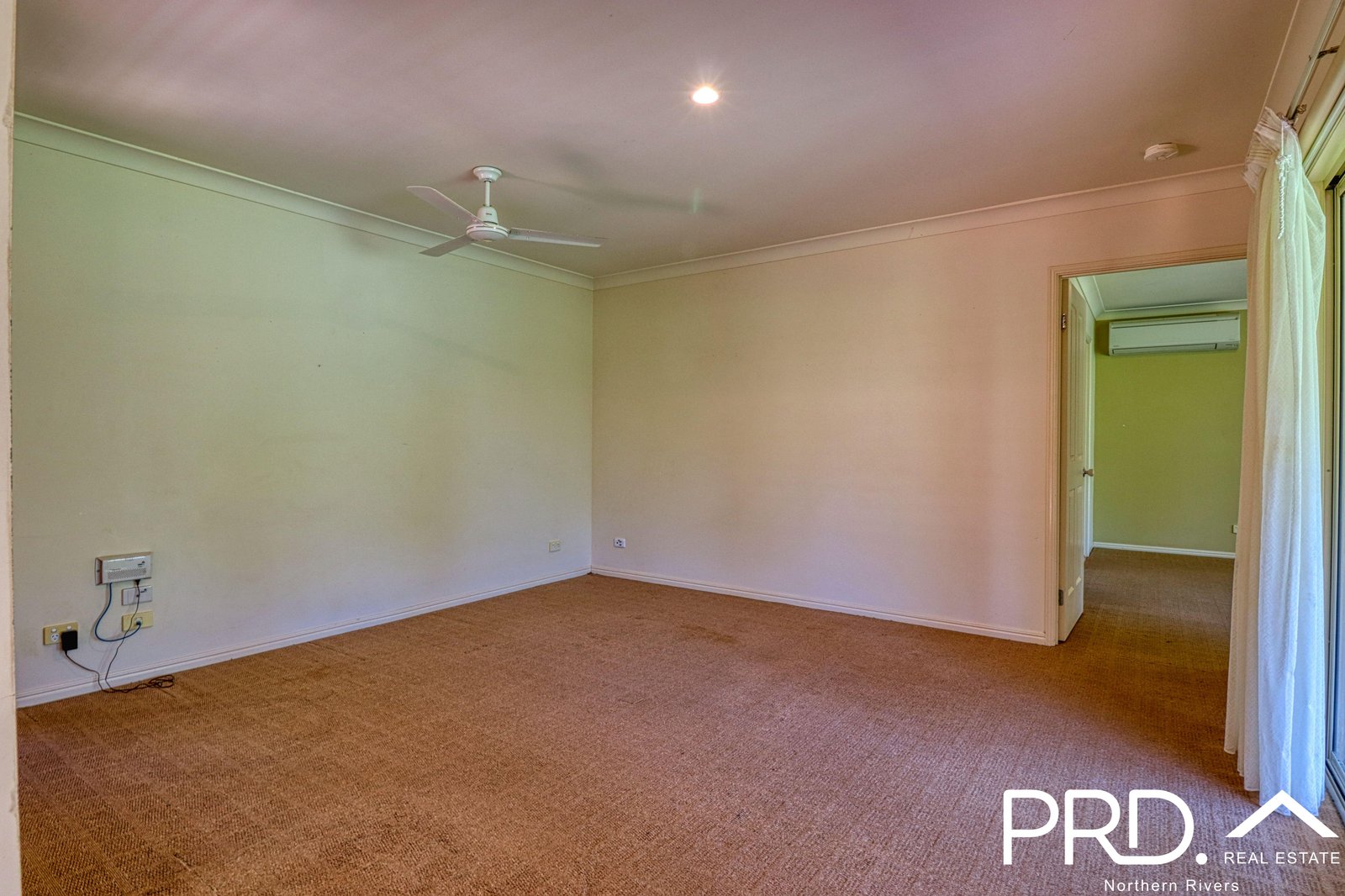 8 Forest Grove Road FAIRY HILL 17