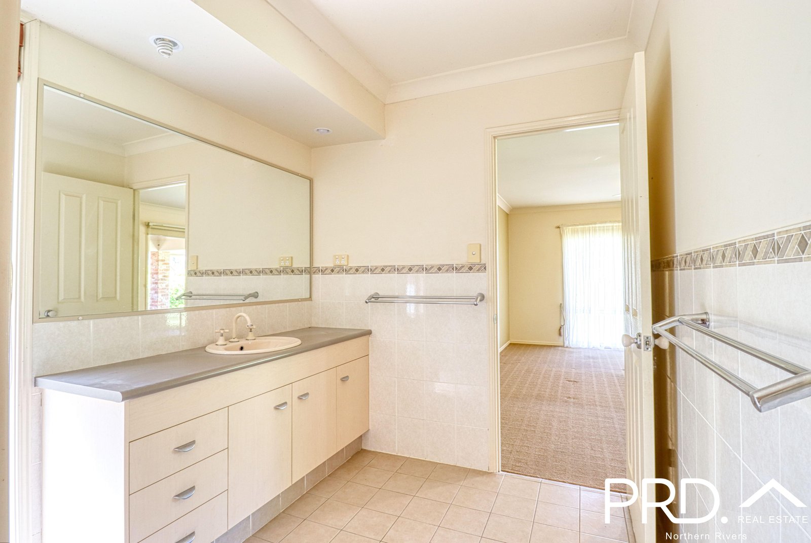 8 Forest Grove Road FAIRY HILL 30