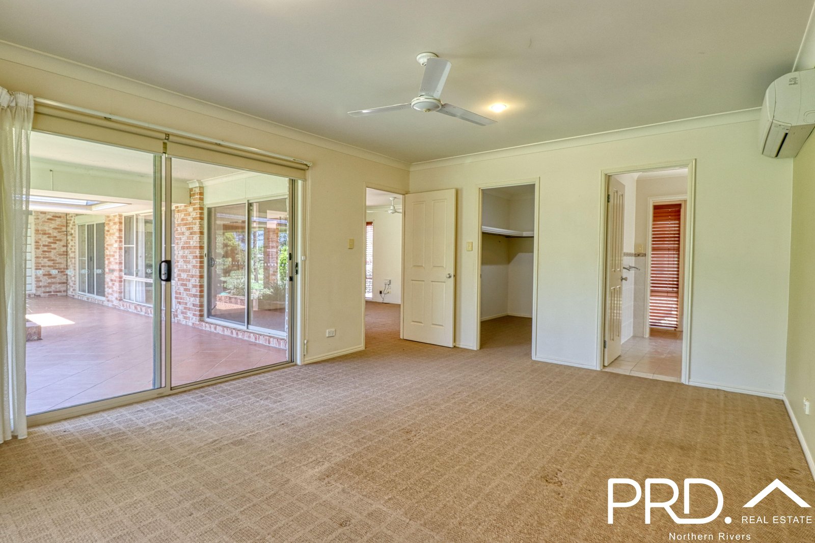 8 Forest Grove Road FAIRY HILL 16