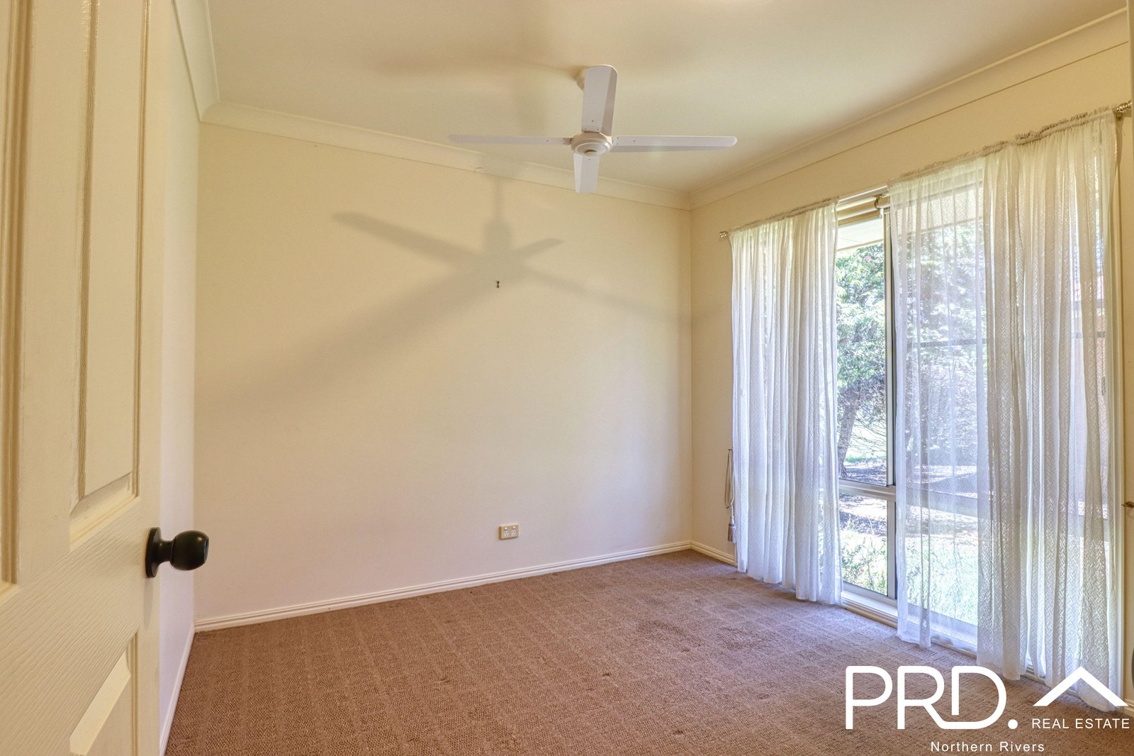 8 Forest Grove Road FAIRY HILL 21