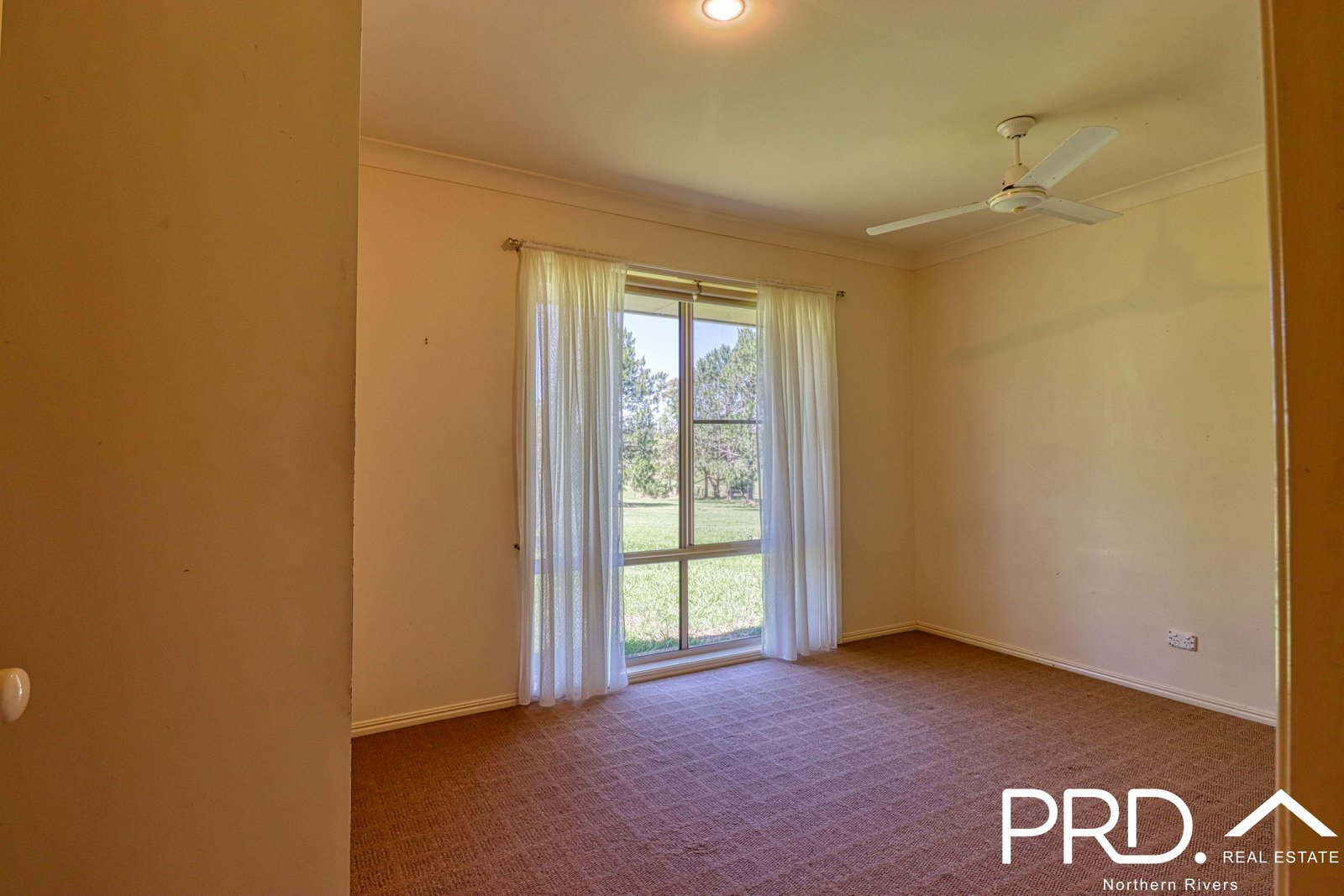 8 Forest Grove Road FAIRY HILL 28