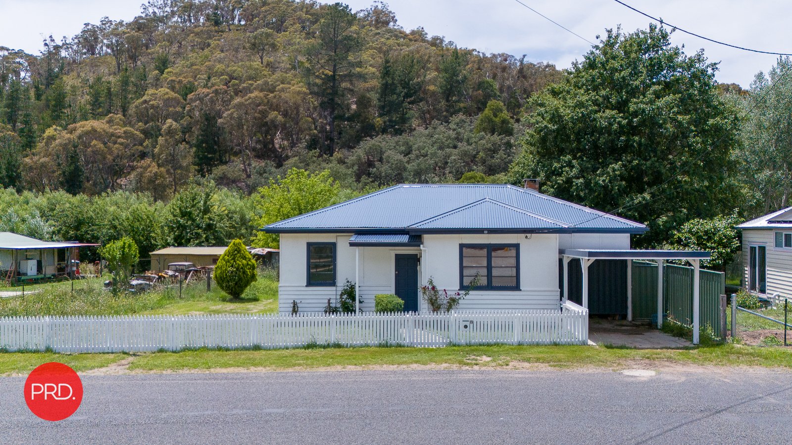 8 Foxlow Street, CAPTAINS FLAT NSW 2623