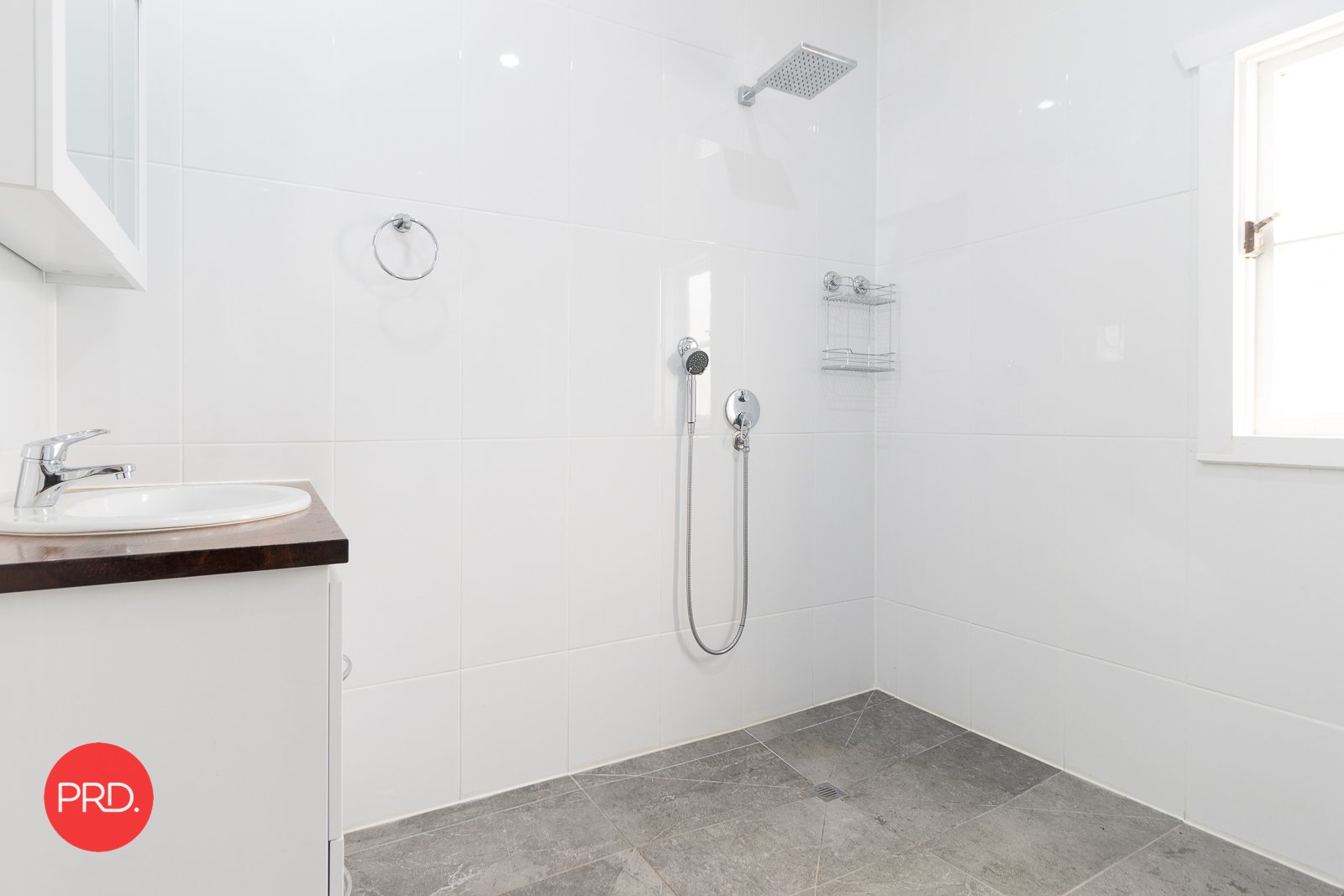 8 Foxlow Street CAPTAINS FLAT 4