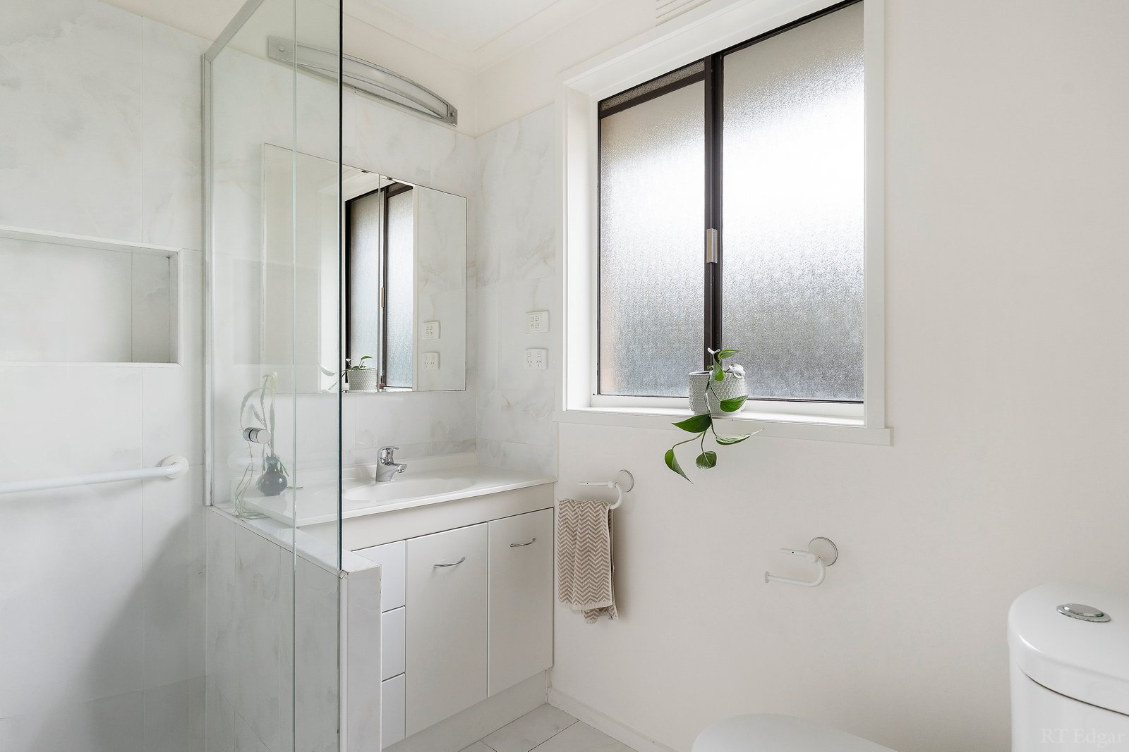 Real Estate and Property in 8 Galli Court, Templestowe Lower, VIC