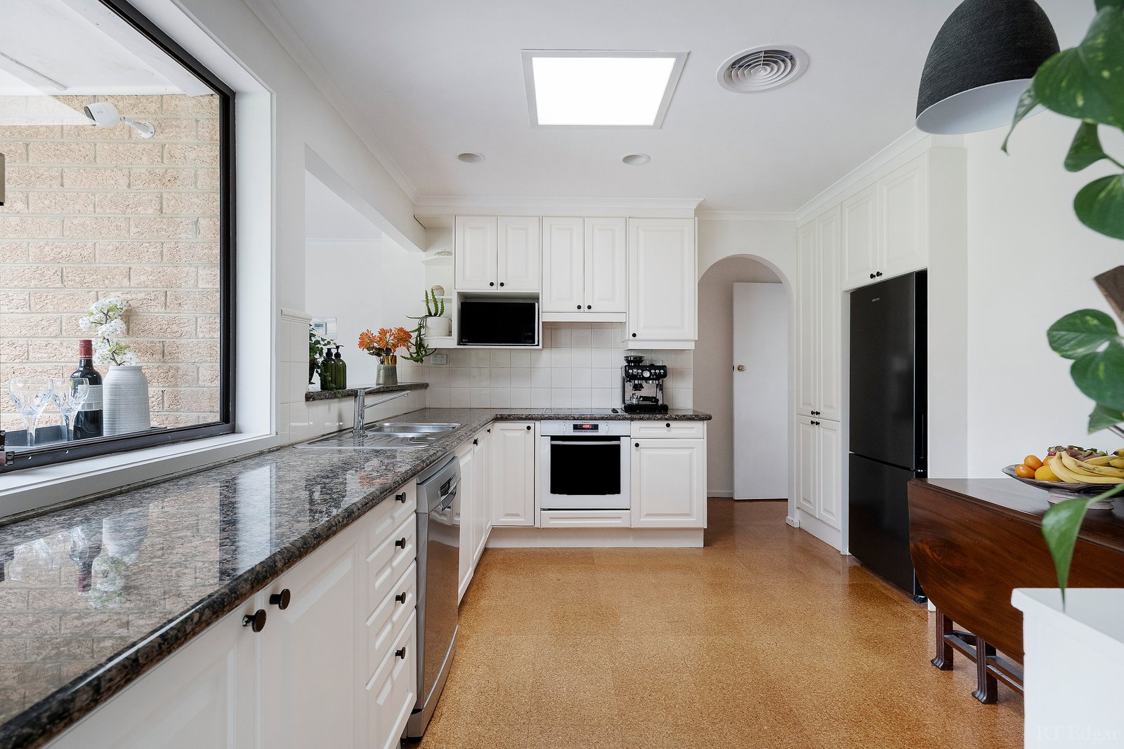 Real Estate and Property in 8 Galli Court, Templestowe Lower, VIC