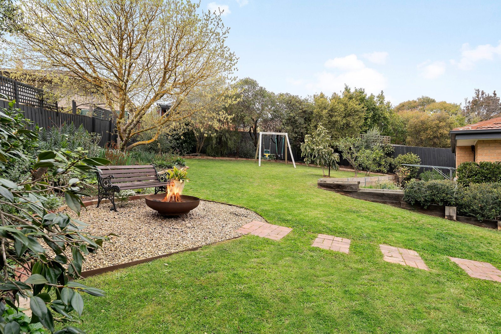 Real Estate and Property in 8 Galli Court, Templestowe Lower, VIC