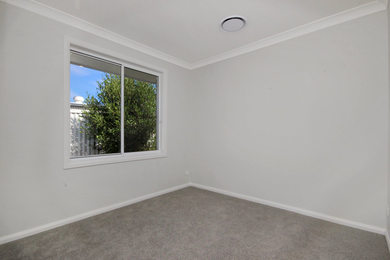 8 Ganges Court DUNBOGAN 9