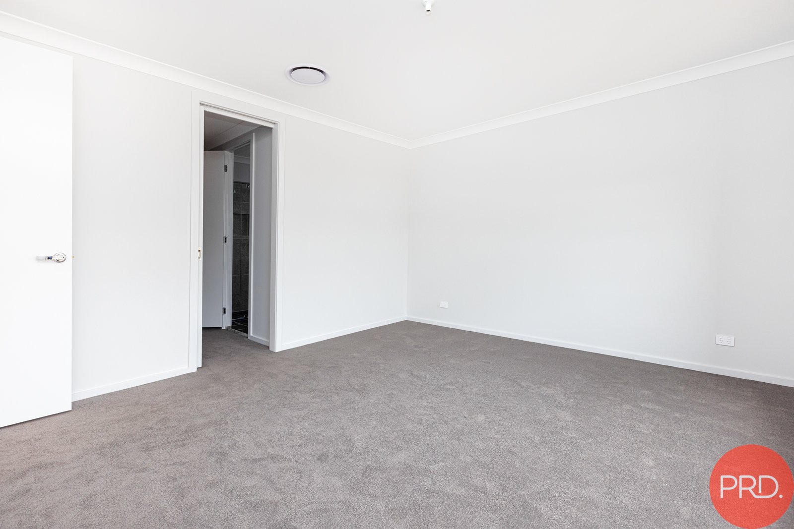 8 Garrison Way CHISHOLM 7