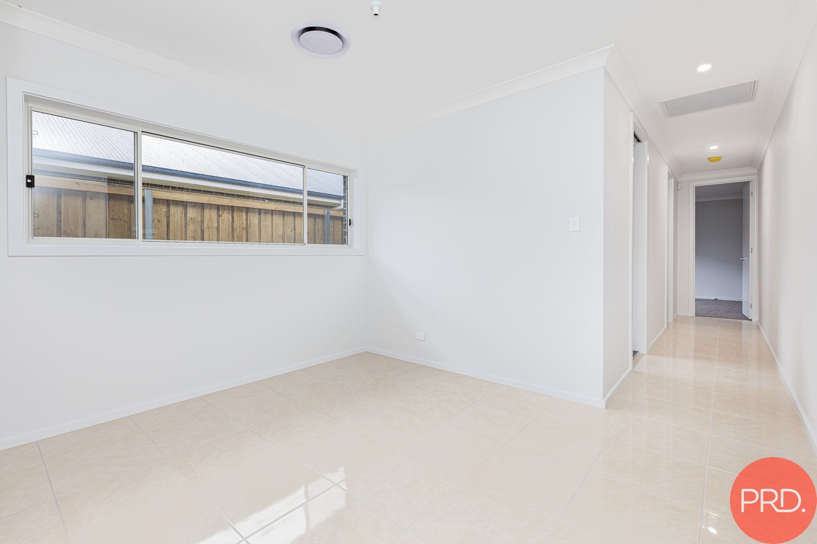 8 Garrison Way CHISHOLM 11