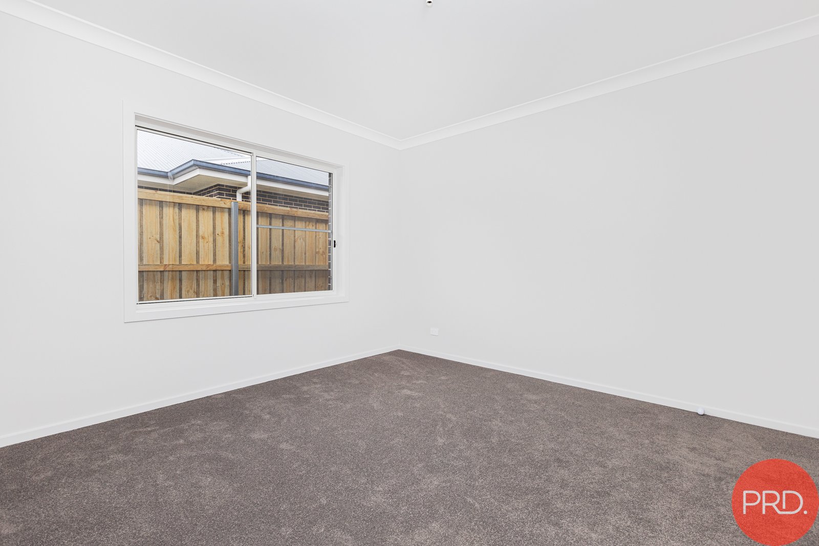 8 Garrison Way CHISHOLM 15