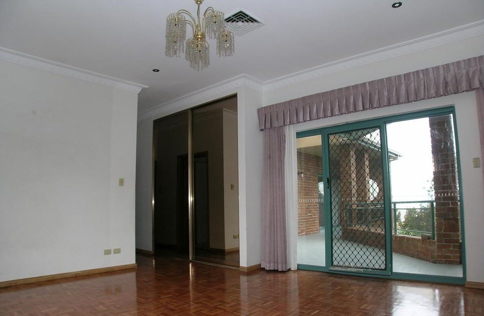 8 General Holmes Drive BRIGHTON LE SANDS 6