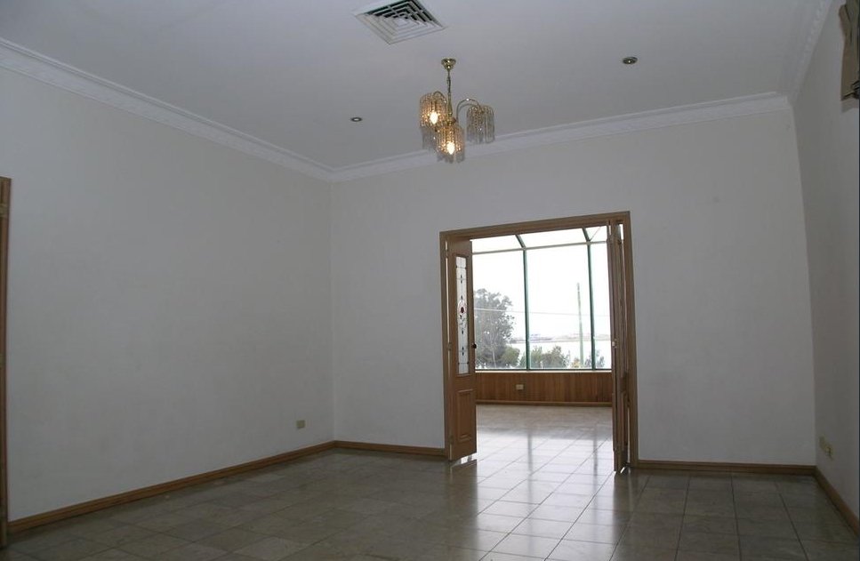 8 General Holmes Drive BRIGHTON LE SANDS 10