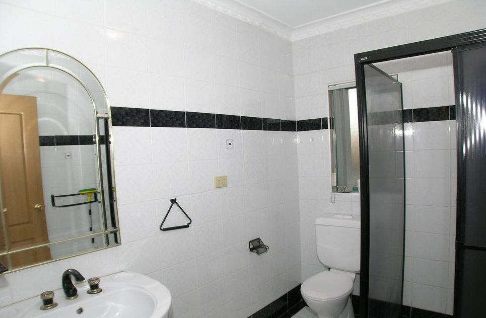8 General Holmes Drive BRIGHTON LE SANDS 11