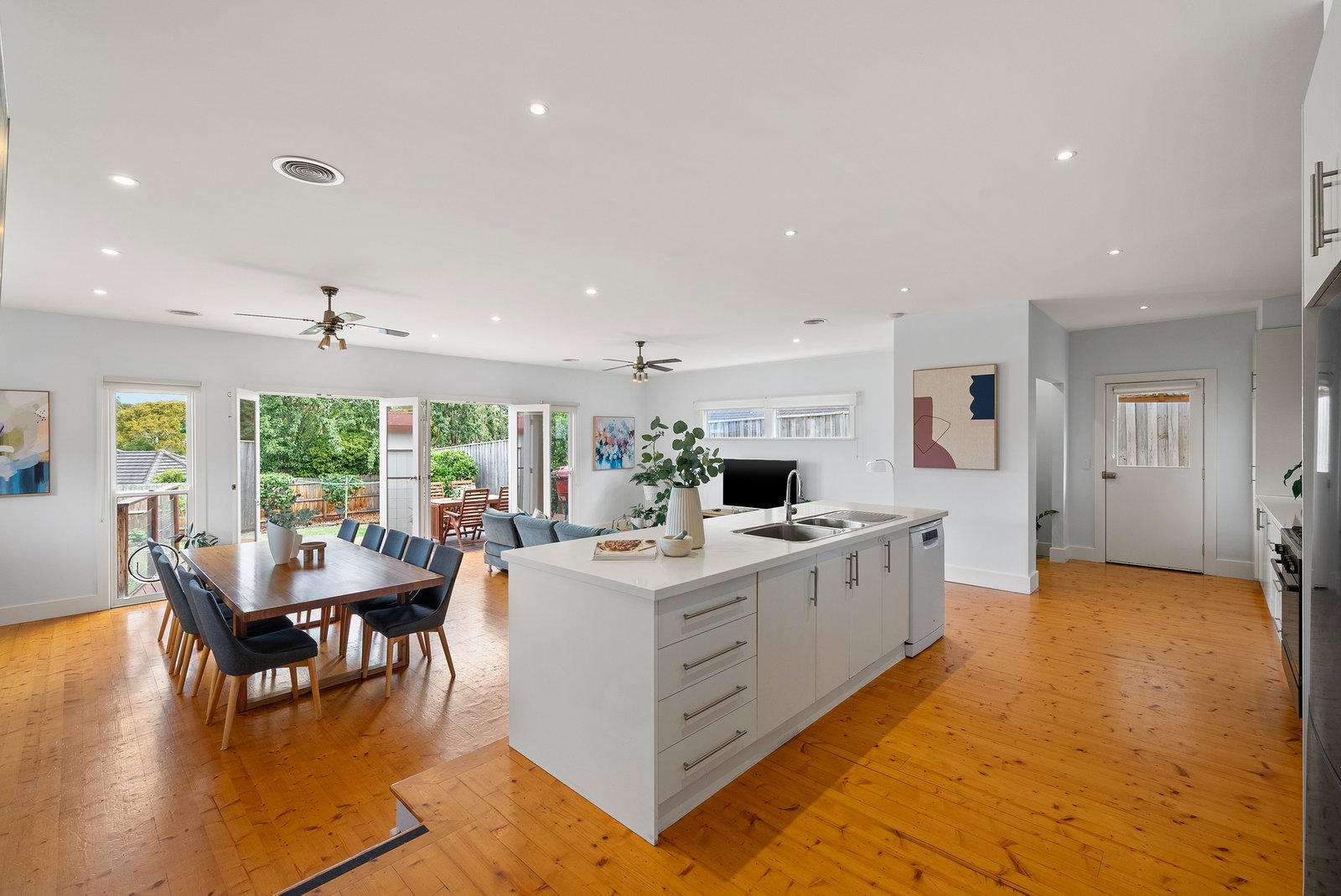 Gallery: 8 Georgina Parade