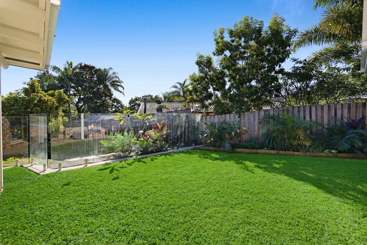 8 Glauca Street Burleigh Heads 9