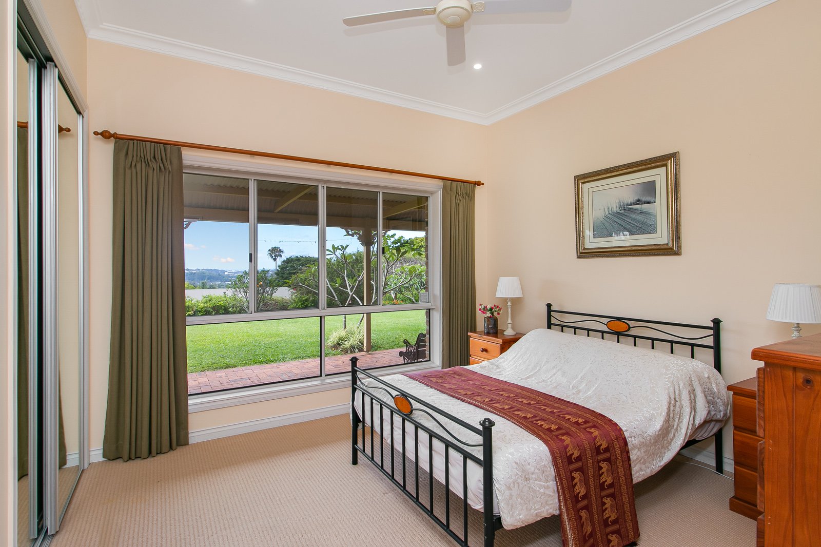 8 Glenbrae Drive TERRANORA 9