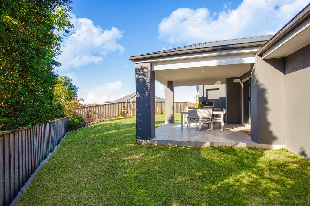 8 Glider Close ABERGLASSLYN 6