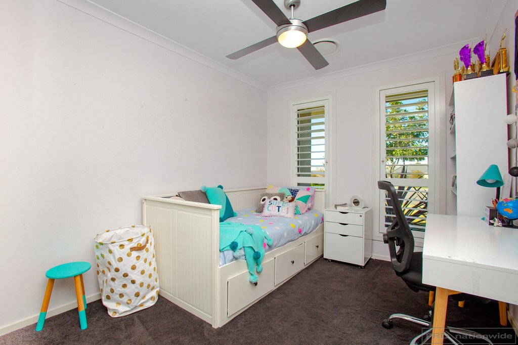 8 Glider Close ABERGLASSLYN 25