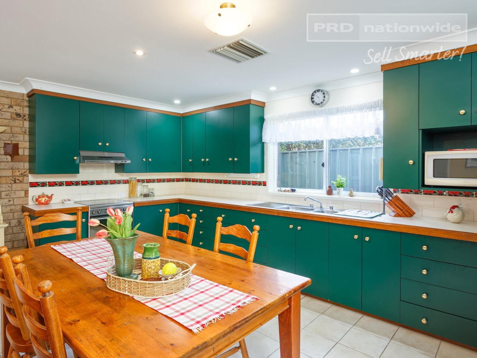 8 Goborra Street GLENFIELD PARK 3