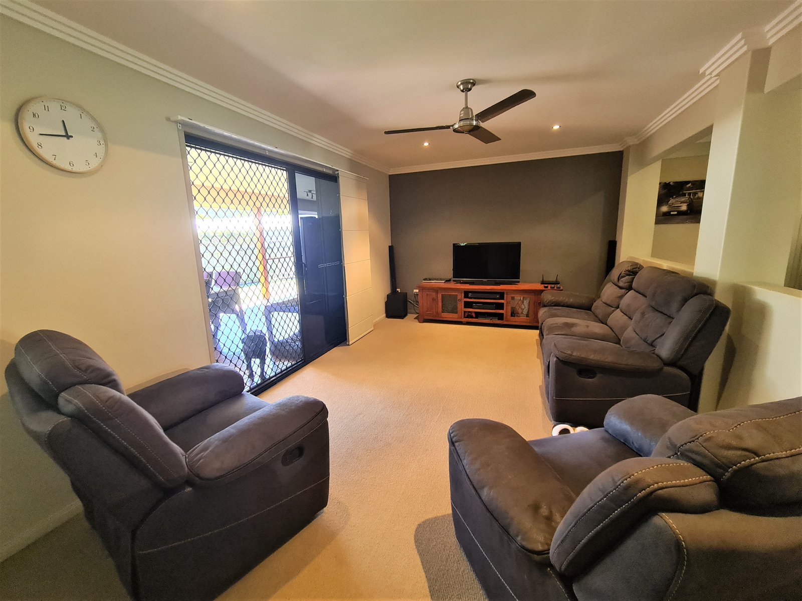 8 Golf View Drive BOYNE ISLAND 2