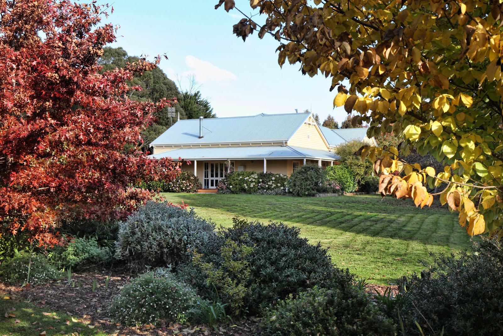 Real Estate and Property in 8 Gordon Court, Woodend, VIC