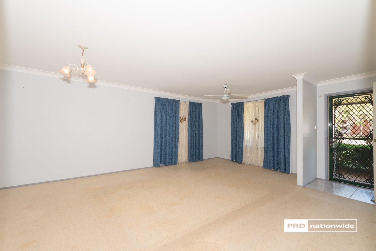 8 Gosse Court TAMWORTH 3