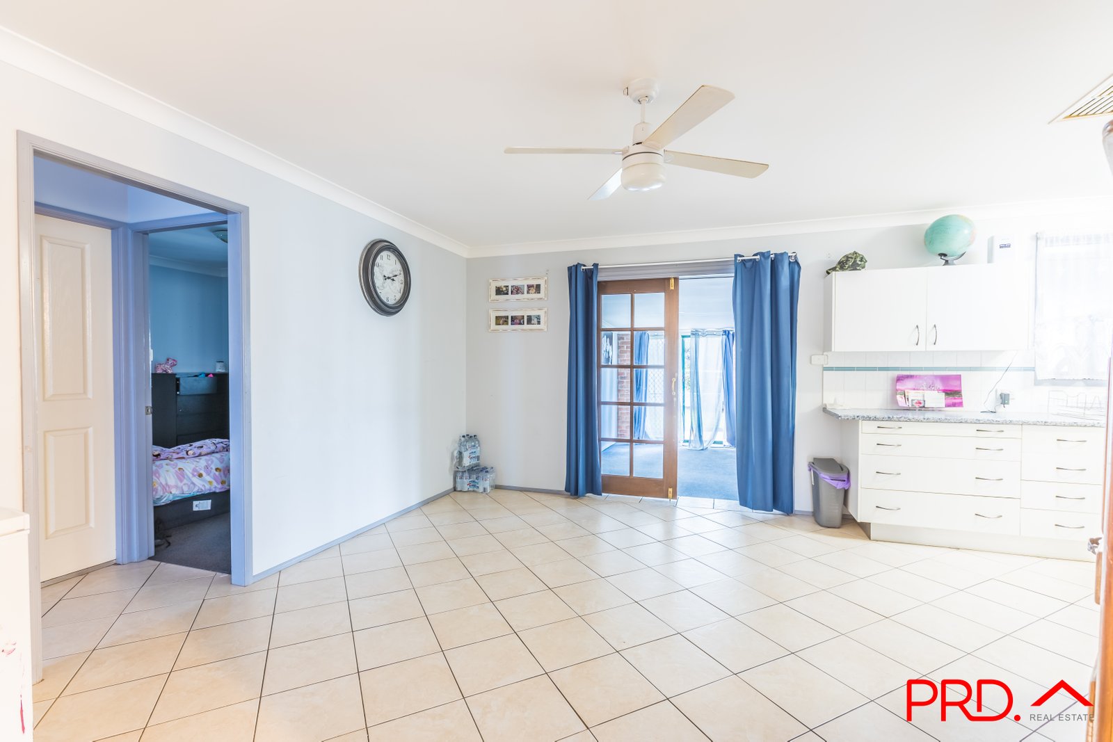 8 Gosse Court TAMWORTH 4