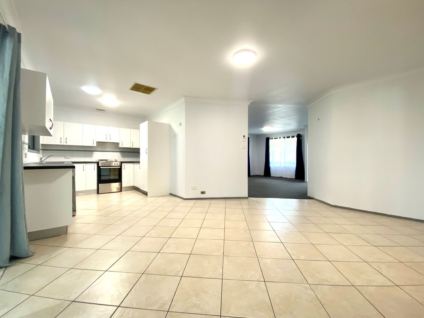 8 Gosse Court TAMWORTH 3