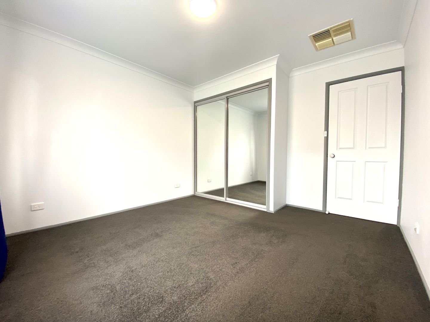 8 Gosse Court TAMWORTH 5
