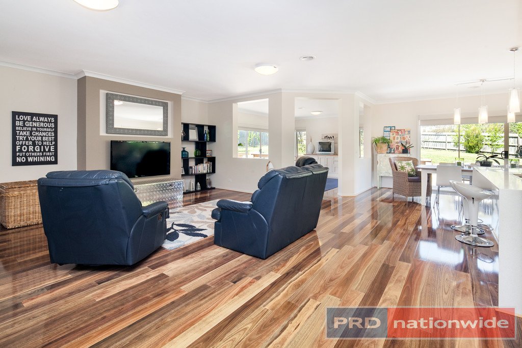 8 Gracefield Drive BROWN HILL 7