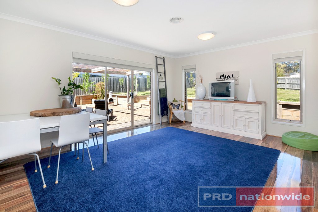 8 Gracefield Drive BROWN HILL 8
