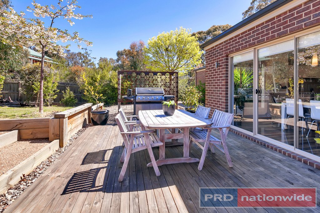 8 Gracefield Drive BROWN HILL 15