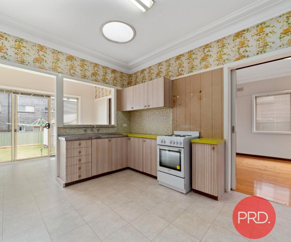 8 Gracemar Avenue PANANIA 4