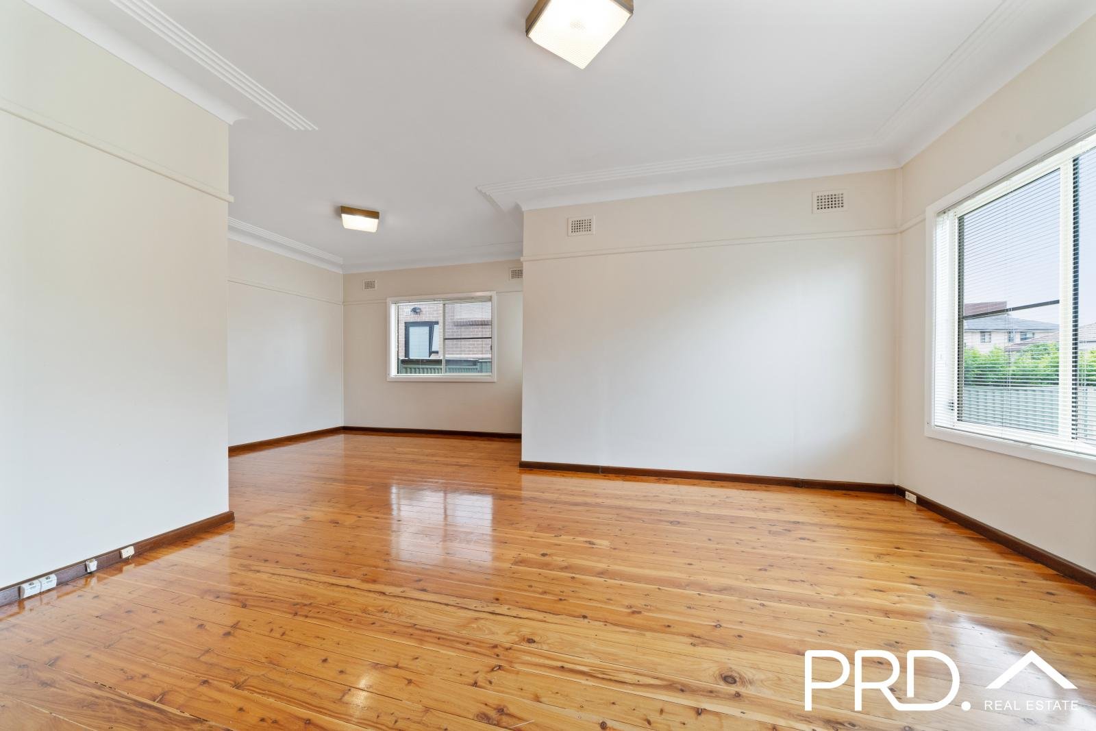 8 Gracemar Avenue PANANIA 2