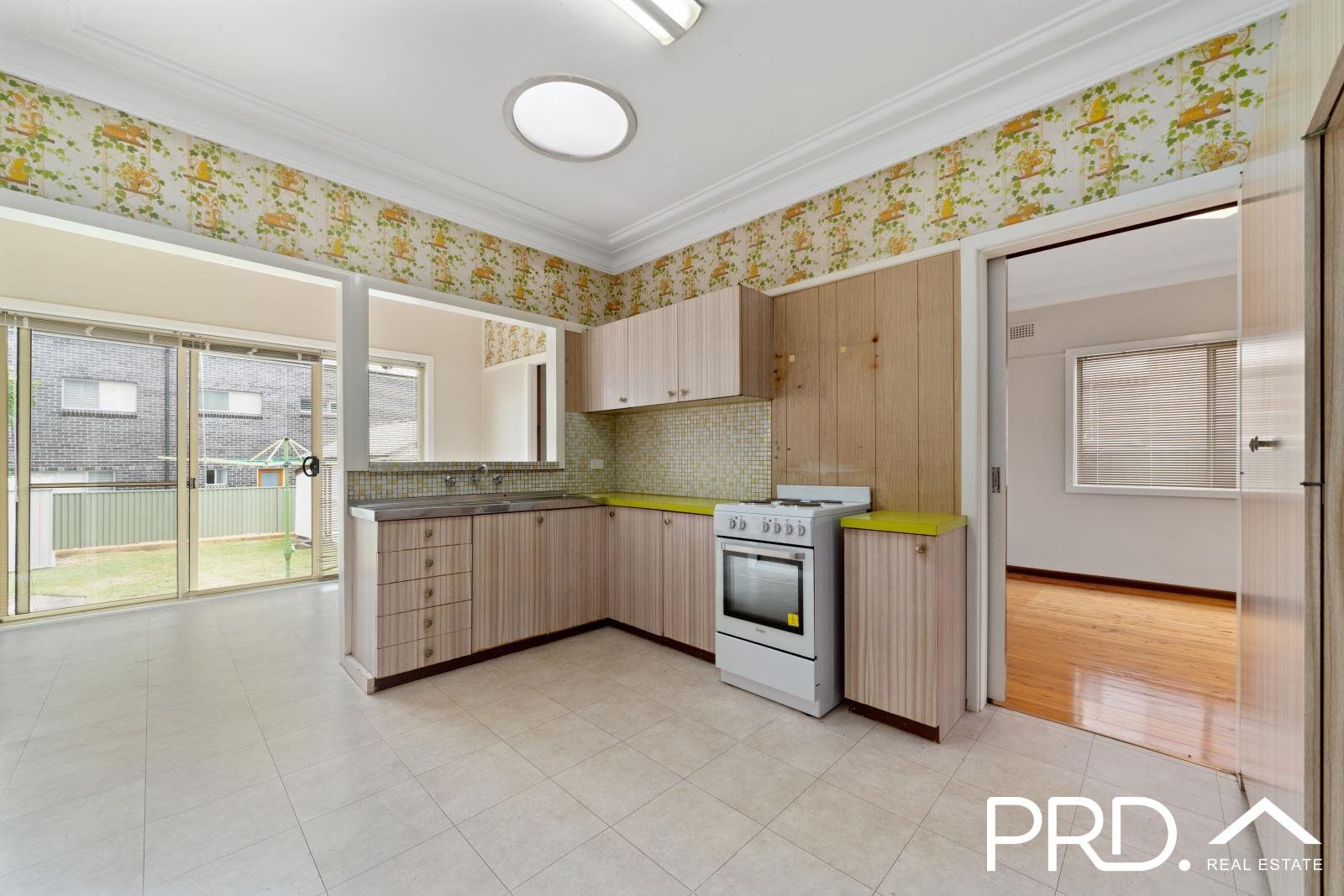 8 Gracemar Avenue PANANIA 4