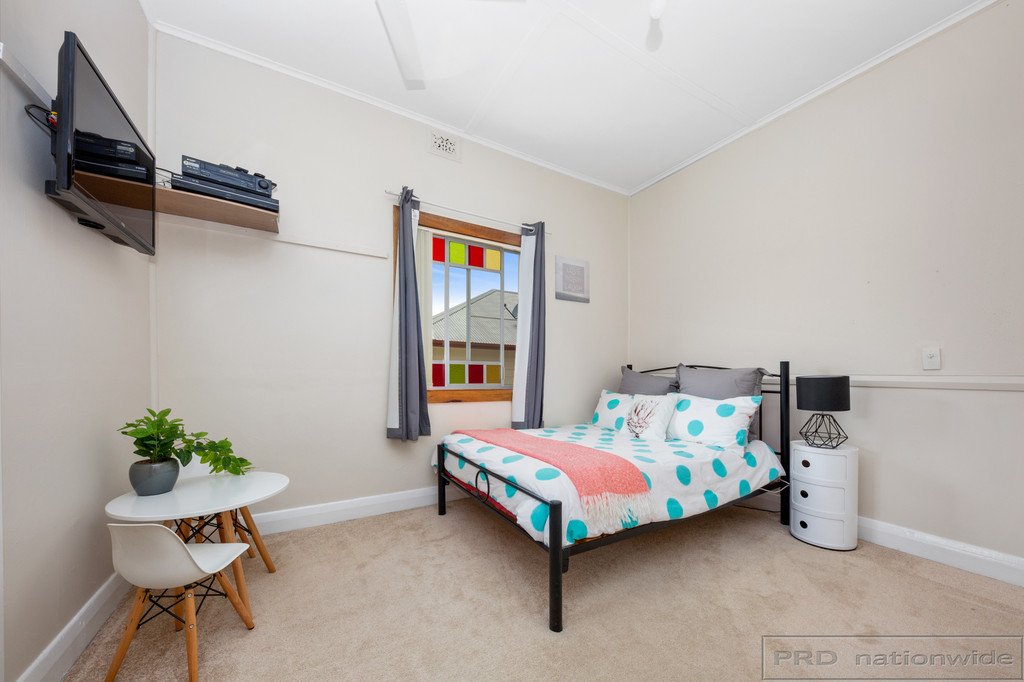8 Greta St  TELARAH 6