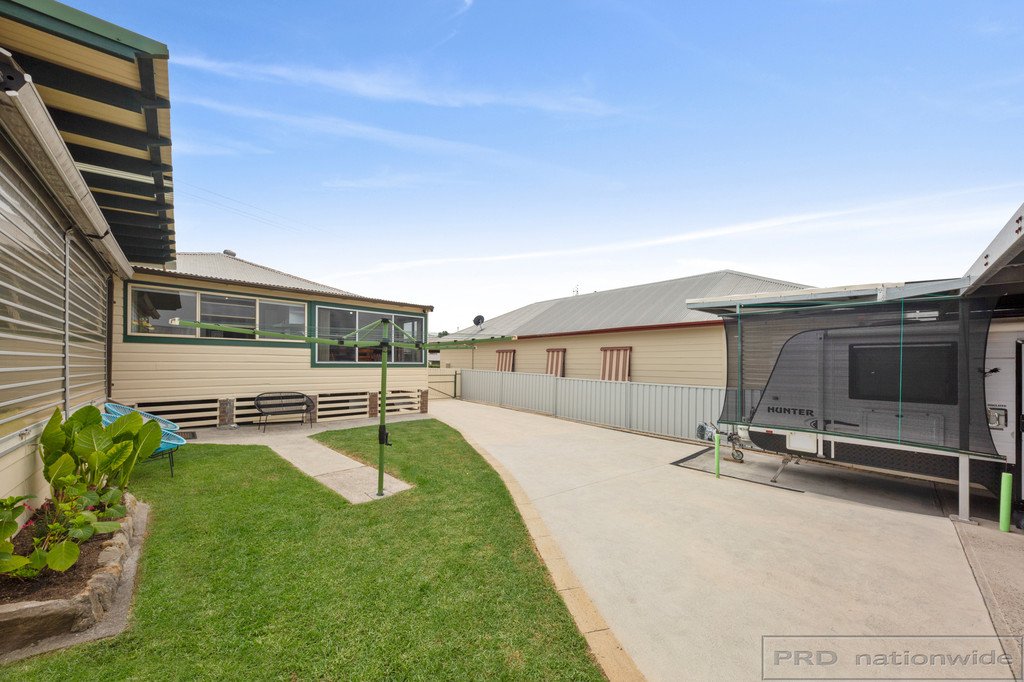 8 Greta St  TELARAH 19