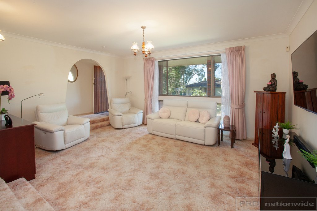 8 Griffin Close THORNTON 3
