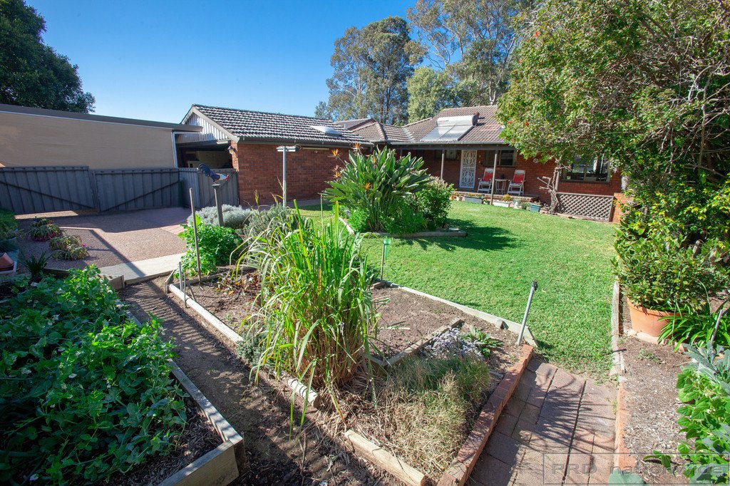 8 Griffin Close THORNTON 14