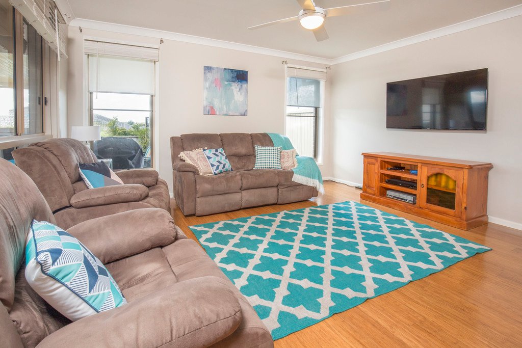 8 Gumnut Way ABERGLASSLYN 5