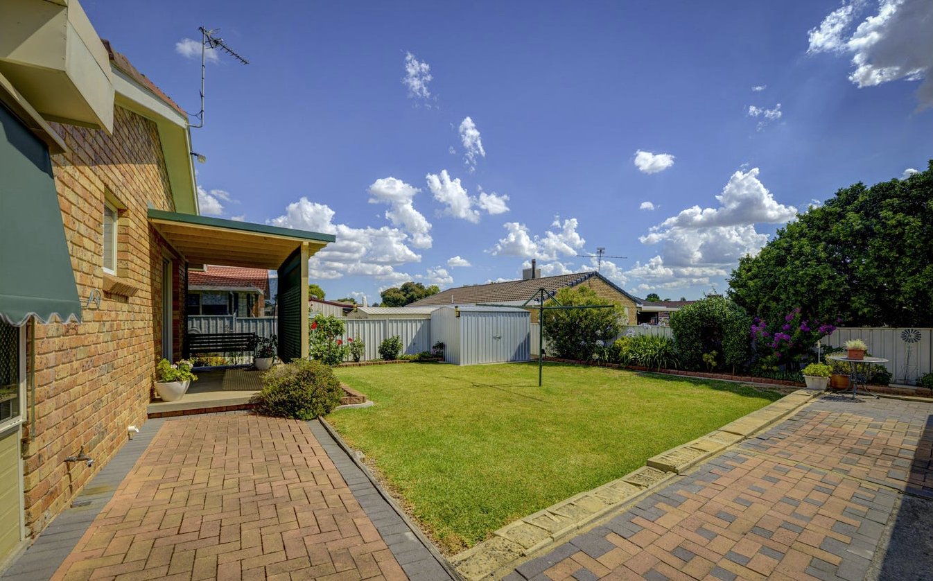 8 Gunagulla Street TAMWORTH 8