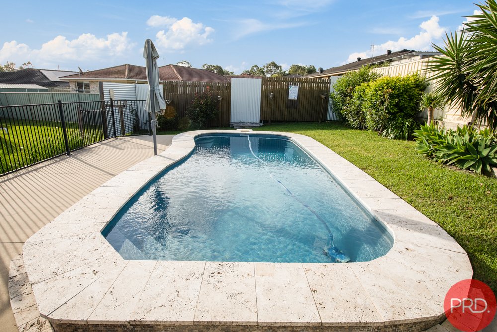 8 Gymea Place THORNTON 14