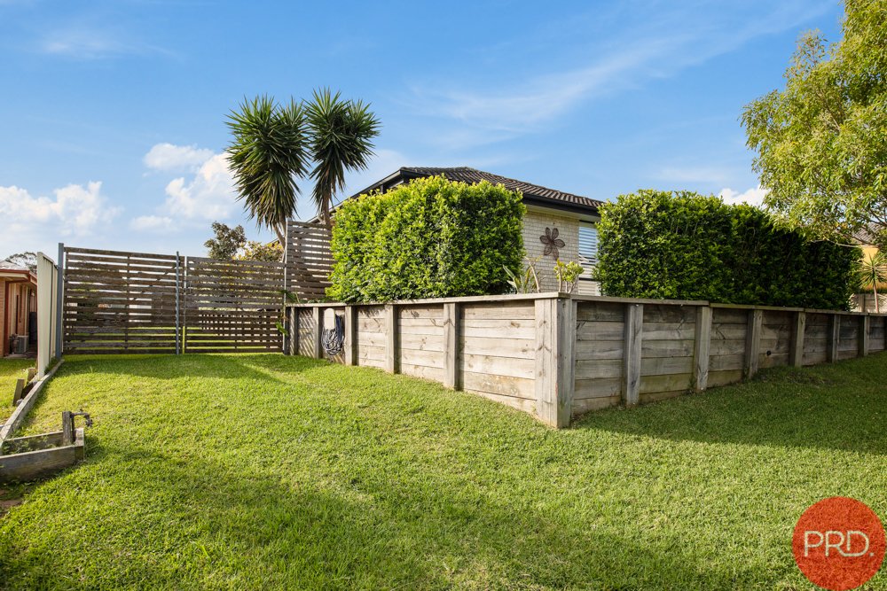 8 Gymea Place THORNTON 20